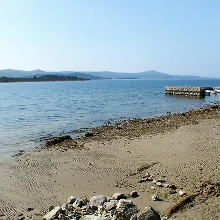 With A Parking Space Turanj, Biograd - 6197 图兰杰