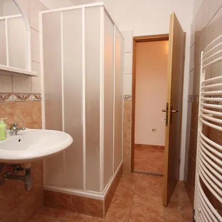 公寓 With A Parking Space Turanj, Biograd - 6197 图兰杰
