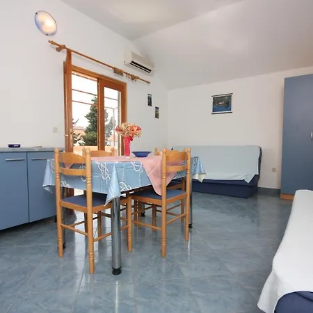 公寓 With A Parking Space Turanj, Biograd - 6197